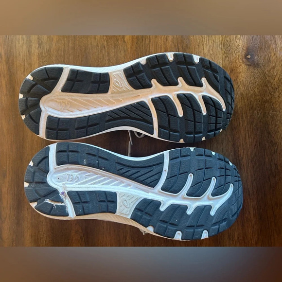 ASICS Contend 8 Running Shoe - Women's Size 8 - Picture 9 of 9